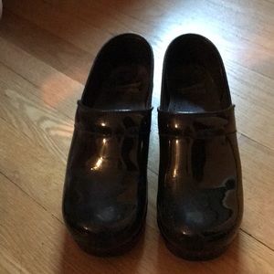 Dansko Patent leather Clog